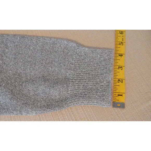 Women's Time And Tru V Neck Sequin Sweater GRAY Pullover Size XL (16-18) NWT - Picture 16 of 16
